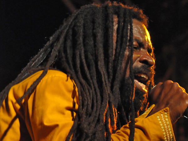 Montreux Jazz Festival 2013: Rocky Dawuni (Ghana - Reggae), July 9, Music in the Park.