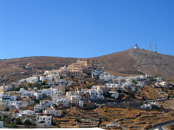 La colline d'Ano Syros, à Ermoupoli (Syros), capitale administrative des Cyclades, 2006.